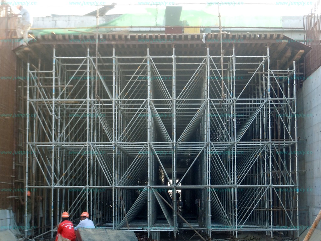 “承插型盤扣式腳手架,搭建好助手,效率有保障”